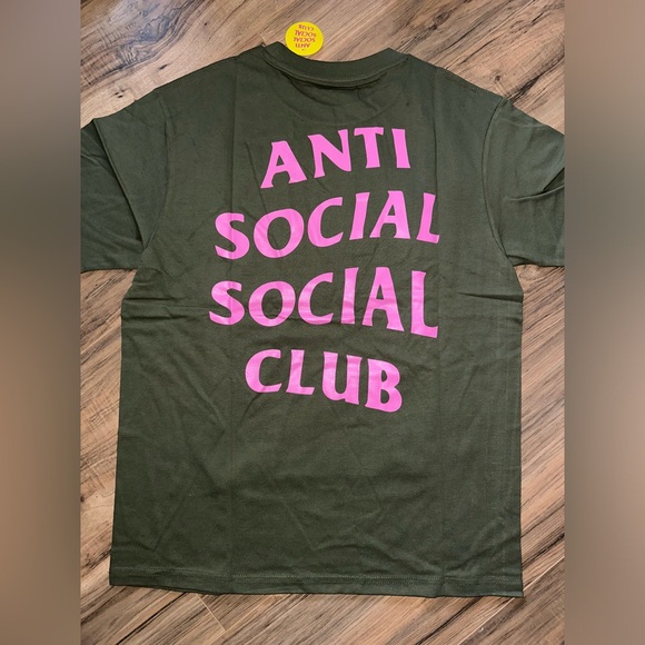 ASSC | Anti Social Social Club x Undefeated T-Shirt | NWT (M) Olive/Pink - Picture 2 of 5